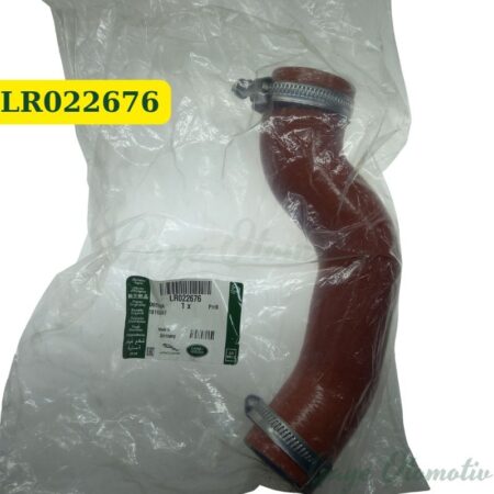 LR022676 intercooler sağ giriş hortumu